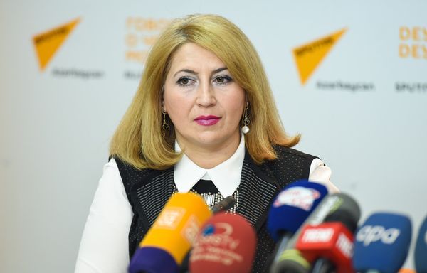 Пресс-конференция директора Центра Республиканской сейсмологической службы Гурбана Етирмишли на тему Сейсмологическая ситуация в Азербайджане - Sputnik Азербайджан