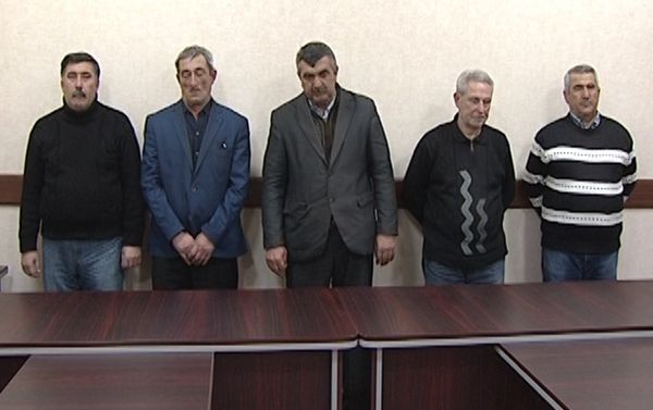 Валютчики, задержанные сотрудниками ГУБОП МВД Азербайджана - Sputnik Азербайджан