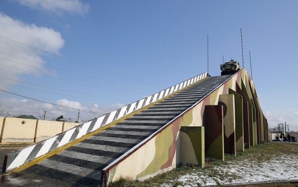Автомобиль был представлен на Бакинском приборостроительном заводе Производственного объединения Агрегат - Sputnik Азербайджан