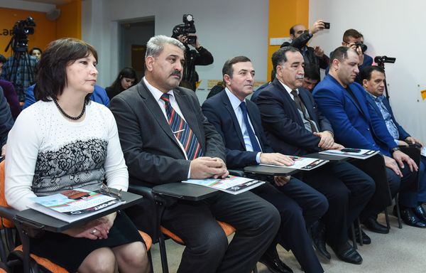 Пресс-конференция на тему Перспективы развития азербайджанского спорта в свете Исламиады - Sputnik Азербайджан
