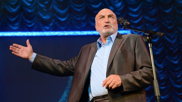 Актер Алексей Петренко, фото из архива - Sputnik Азербайджан