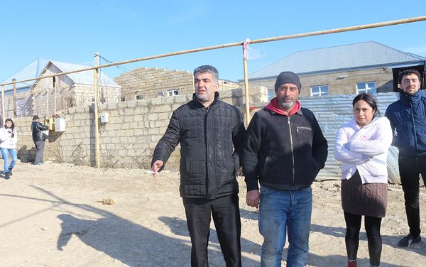 В поселке Ашагы Гюздек Абшеронского района произошел разлив озера Дашагиль - Sputnik Азербайджан