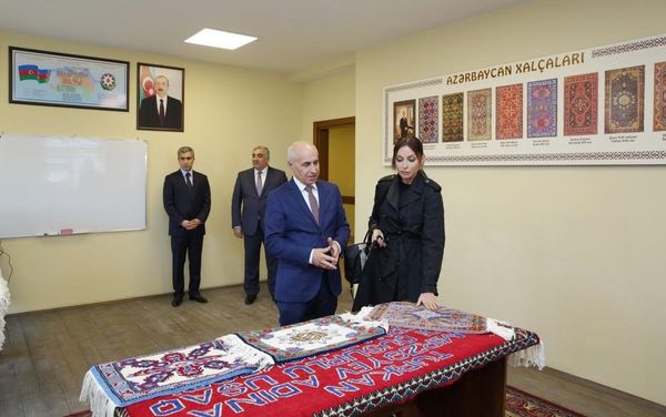 Мехрибан Алиева знакомится с созданными в школе-интернате номер шесть условиями  - Sputnik Азербайджан