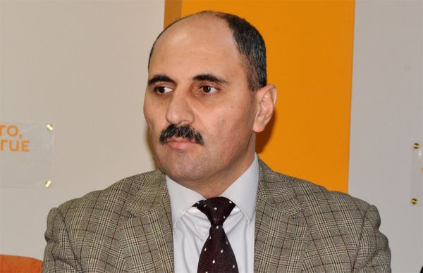 Член правления Совета прессы АР Азер Хасрет - Sputnik Азербайджан