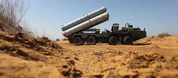 Зенитно-ракетный комплекс С-300, фото из архива - Sputnik Азербайджан