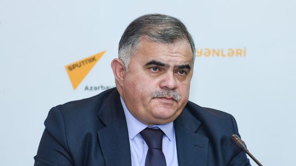Политолог Арзу Нагиев - Sputnik Азербайджан