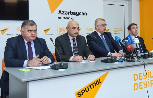 Пятьдесят первое заседание клуба политологов Южный Кавказ - Sputnik Азербайджан