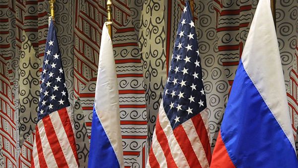 Флаги России и США, фото из архива - Sputnik Азербайджан