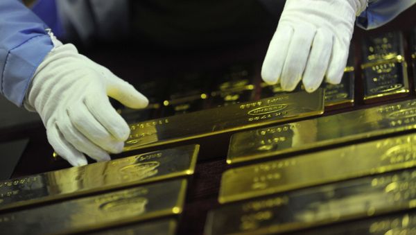 Золотые слитки - готовая продукция, фото из архива - Sputnik Азербайджан