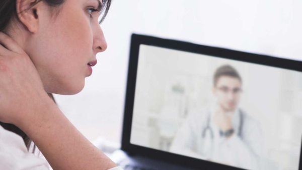 Медицинская консультация по Skype, фото из архива - Sputnik Азербайджан