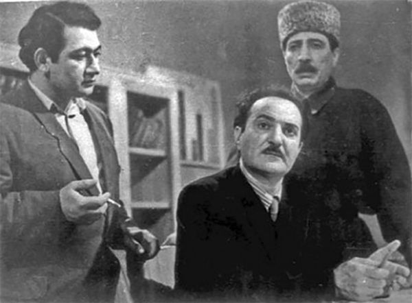С 1933 года и до конца жизни Агасадых Герайбейли работал в Азербайджанском Драматическом Театре - Sputnik Азербайджан