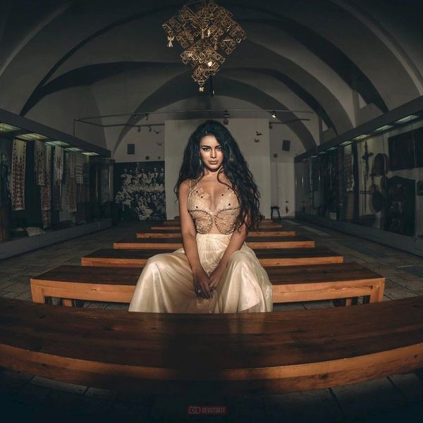 Фарида Ибрагимова в проекте украинского фотографа Константина Ревуцкого Краса ради добра - Sputnik Азербайджан