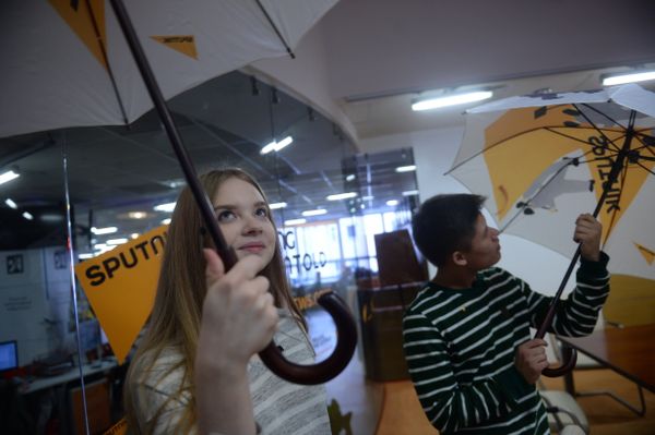 Анастасия Кравченя и Владислав Лоскутов - Sputnik Азербайджан