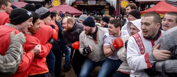 Участники кулачных боев, фото из архива - Sputnik Азербайджан