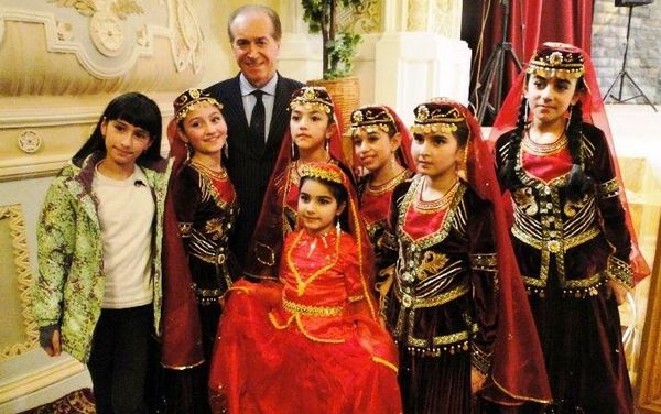 Международный фестиваль-конкурс искусств в театре песни имени Рашида Бейбутова - Sputnik Азербайджан