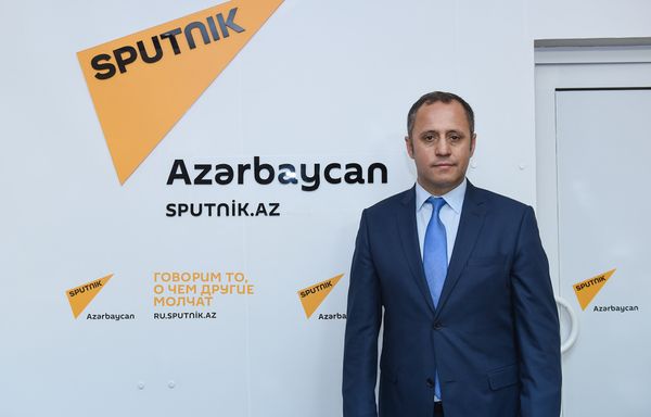 Турецкий публицист и политолог Йылмаз Алтунсой в международном мультимедийном пресс-центре Sputnik Азербайджан - Sputnik Азербайджан