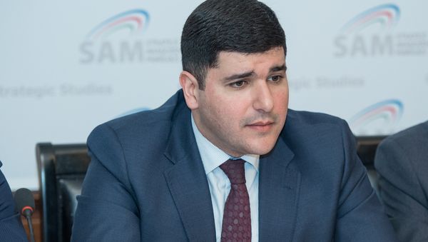 Директор Центра стратегических исследований при Президенте Азербайджана Фархад Мамедов - Sputnik Азербайджан