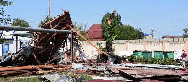 Последствия сильного ветра, фото из архива - Sputnik Азербайджан