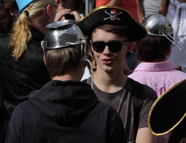 Адепты Церкви Летающего Макаронного Монстра (Пастафарианство) - Sputnik Азербайджан