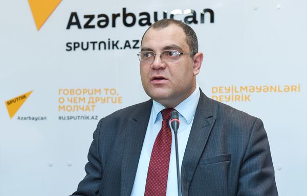Пресс-конференция российских экспертов о двусторонних отношениях и ситуации в регионе - Sputnik Азербайджан