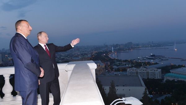 Ильхам Алиев и Президент Российской Федерации Владимир Путин побывали в Нагорном парке в Баку, 13 августа 2013 года - Sputnik Азербайджан