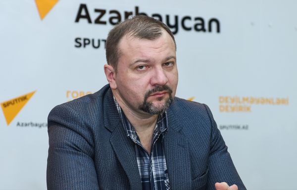 Пресс-конференция российских экспертов о двусторонних отношениях и ситуации в регионе - Sputnik Азербайджан