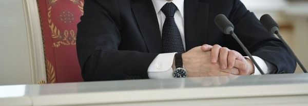 5 апреля 2017. Президент РФ Владимир Путин на встрече с главами делегаций XIV заседания Совещания руководителей органов безопасности и разведывательных служб государств – участников Содружества Независимых Государств 5 апреля 2017. Президент РФ Владимир Путин на встрече с главами делегаций XIV заседания Совещания руководителей органов безопасности и разведывательных служб государств – участников Содружества Независимых Государств - Sputnik Азербайджан