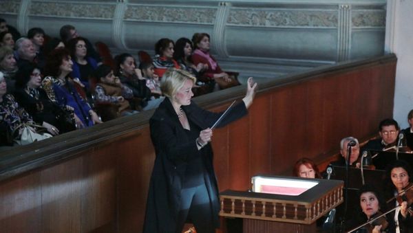 Главный дирижер Баварского Гутт-Имлингского фестиваля оперного искусства Корнелий фон Керссенброк - Sputnik Азербайджан