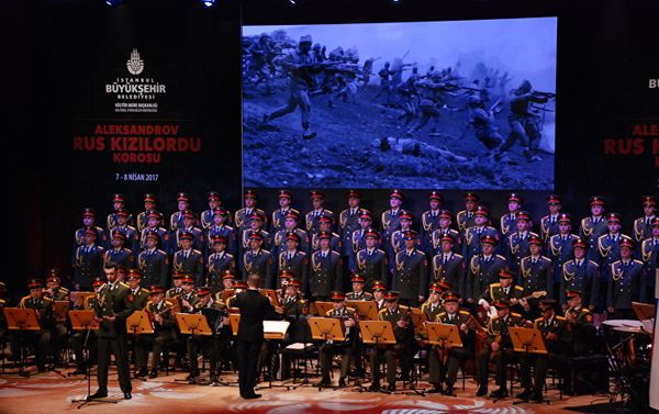 Выступление Ансамбля песни и пляски им. Александрова в Стамбуле - Sputnik Азербайджан