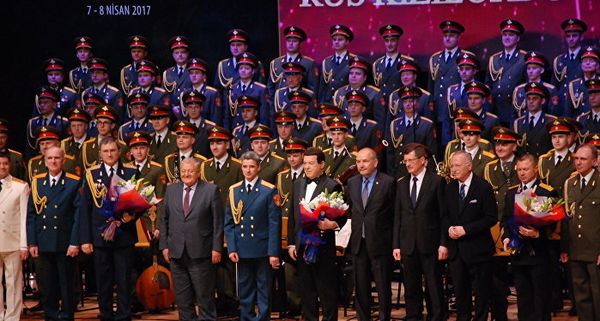 Выступление Ансамбля песни и пляски им. Александрова в Стамбуле - Sputnik Азербайджан