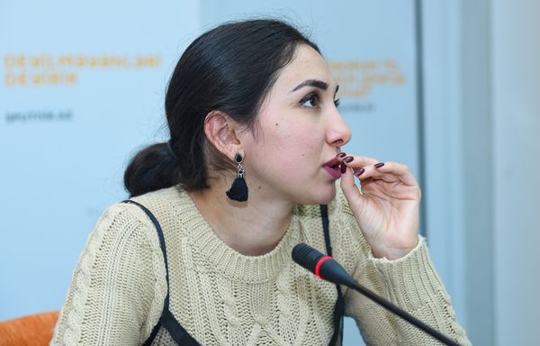 Пресс-конференция специалиста в области моды Марии Оруджевой Тренды весенней моды от азербайджанских дизайнеров - Sputnik Азербайджан