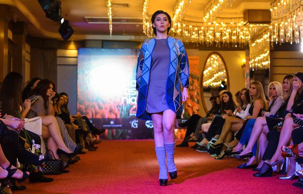 Весенний модный показ Baku Fashion Night 2017 - Sputnik Азербайджан