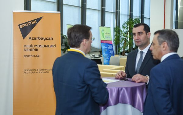 Презентация инновационного центра Сколково в Баку - Sputnik Азербайджан