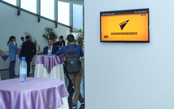 Презентация инновационного центра Сколково в Баку - Sputnik Азербайджан