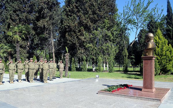 В прифронтовой зоне проведено расширенное заседание коллегии Министерства обороны - Sputnik Азербайджан