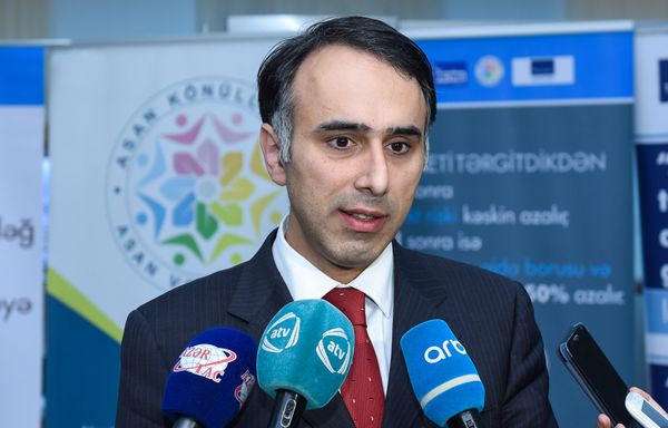 Заместитель начальника отдела человеческих ресурсов и тренинга Государственного агентства по оказанию услуг гражданам и социальным инновациям при Президенте АР Джахангир Гаджиев - Sputnik Азербайджан
