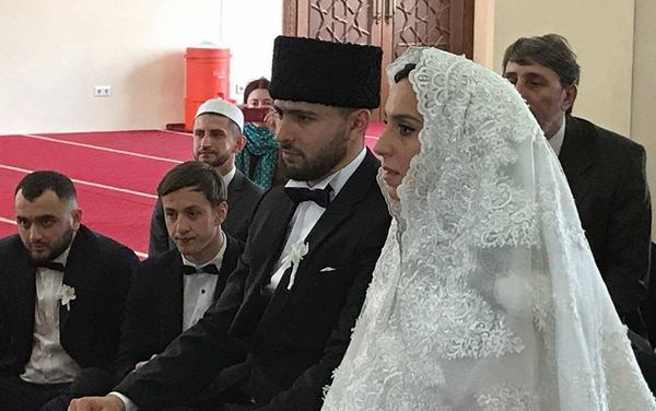 Церемония бракосочетания певицы Джамалы в Исламском культурном центре в Киеве - Sputnik Азербайджан