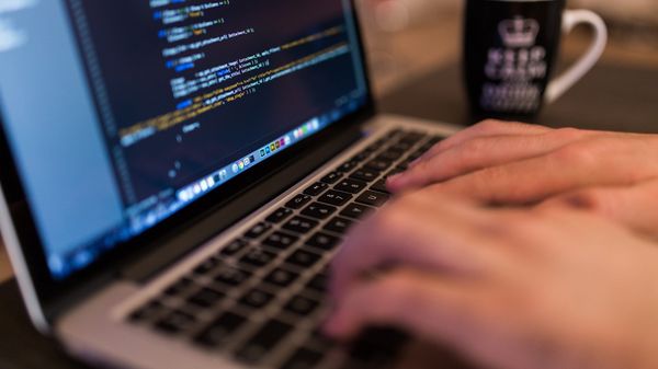 Работа за компьютером, фото из архива - Sputnik Азербайджан