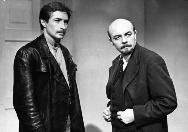 Кадр из кинофильма Доверие. В роли В.И. Ленина - актер Кирилл Юрьевич Лавров - Sputnik Азербайджан