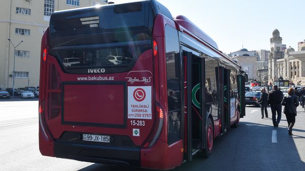 Автобус ООО BakuBus, фото из архива - Sputnik Азербайджан