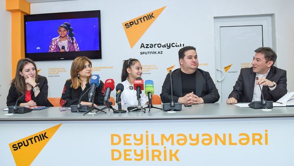 Пресс-конференция участницы проекта Ты супер! Хошгедем Мехтиевой - Sputnik Азербайджан
