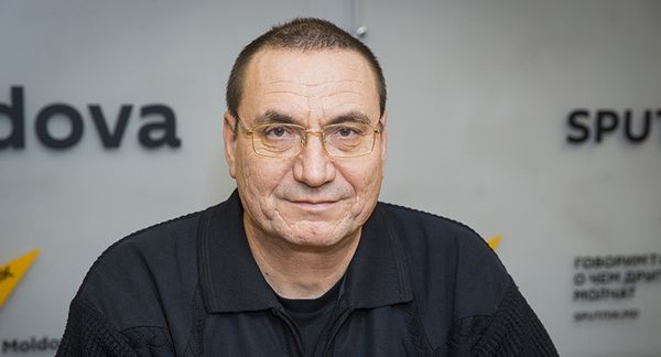 Историк, политолог Борис Шаповалов, фото из архива - Sputnik Азербайджан