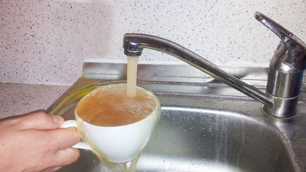 Грязная вода - Sputnik Азербайджан