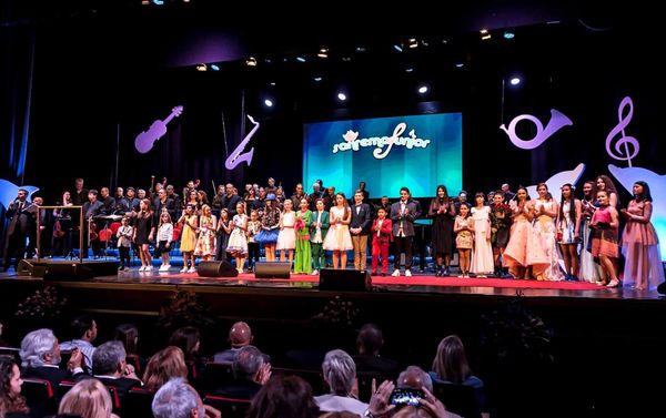 Фестиваль San-Remo Junior-2017 проводится среди исполнителей 7 до 18 лет - Sputnik Азербайджан