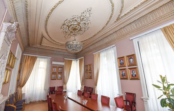 Дом Агабалы Гулиева на улице Муртузы Мухтарова в Баку Дом Агабалы Гулиева на улице Муртузы Мухтарова в Баку - Sputnik Азербайджан