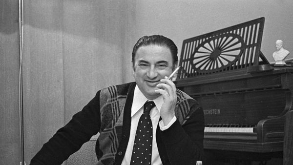 Композитор Рауф Гаджиев в 1970 году - Sputnik Азербайджан