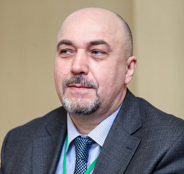 Эксперт-аналитик ГК ФИНАМ Алексей Калачев - Sputnik Азербайджан