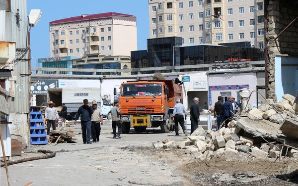 Снос на рынке Şərq bazar в Сумгайыте - Sputnik Азербайджан