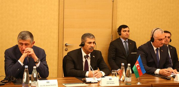 Делегация Азербайджана во главе с министром обороны Закиром Гасановым - Sputnik Азербайджан