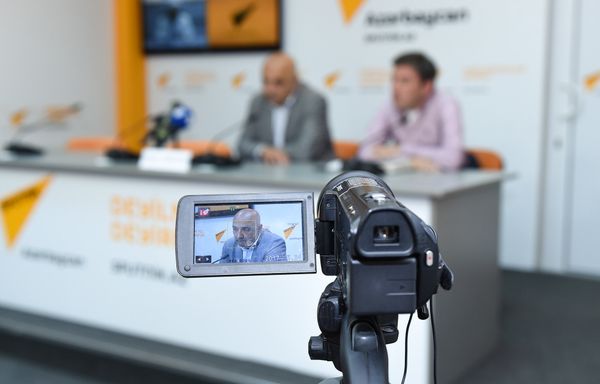 Видеомост в Мультимедийном пресс-центре Sputnik Азербайджан, посвященный месяцу Рамазан - Sputnik Азербайджан
